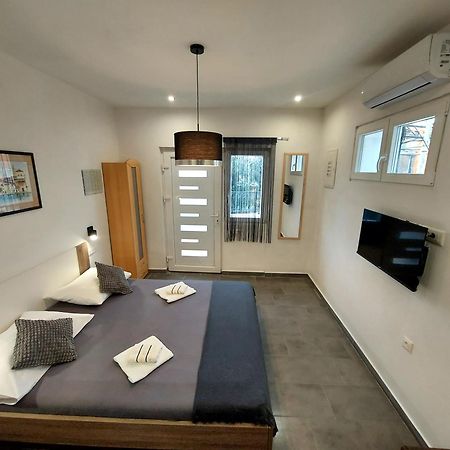 Apartment "Duma" トロギール エクステリア 写真