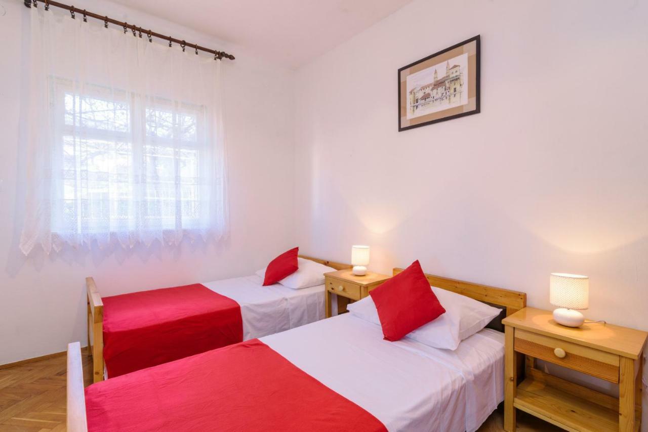 Apartment "Duma" トロギール エクステリア 写真
