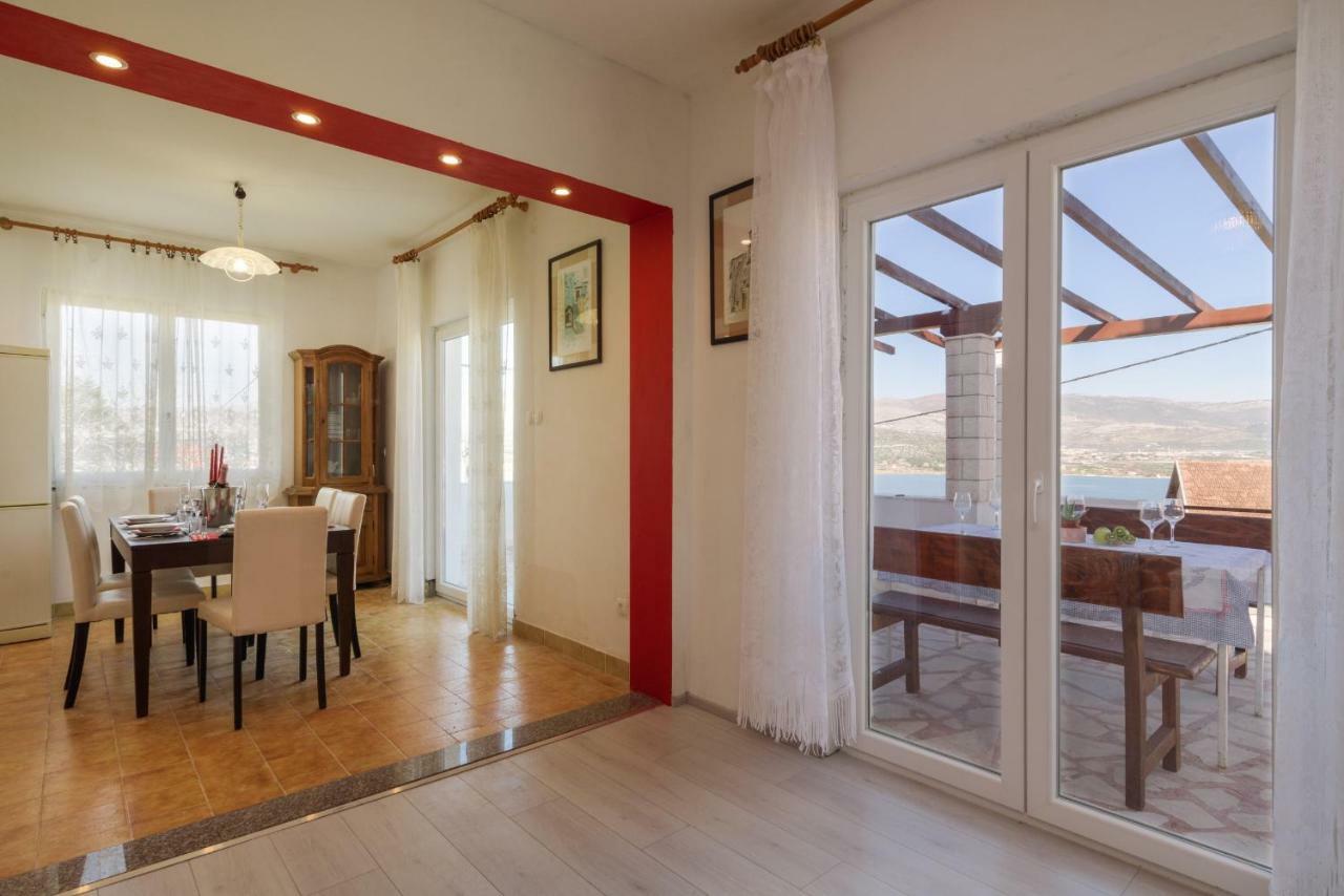Apartment "Duma" トロギール エクステリア 写真